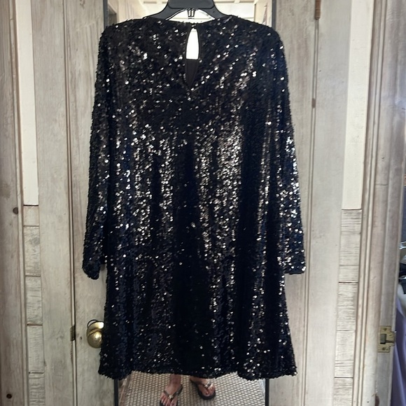 NWT Lauren Conrad - Elegant Black Sequin Dress - size L - Picture 2 of 6